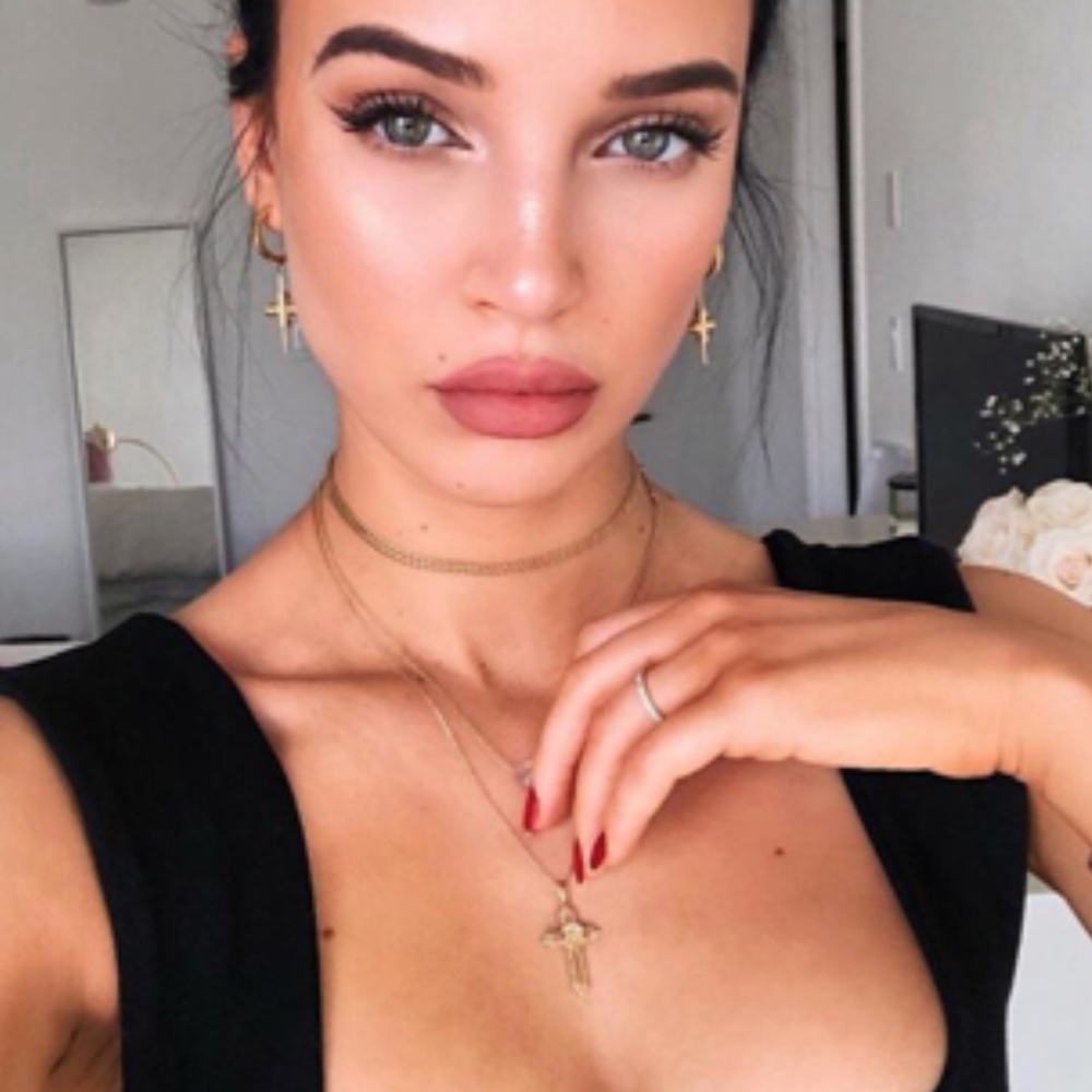Are You Am I Faurax Cross Gold Necklace *Dead Stock* ayai